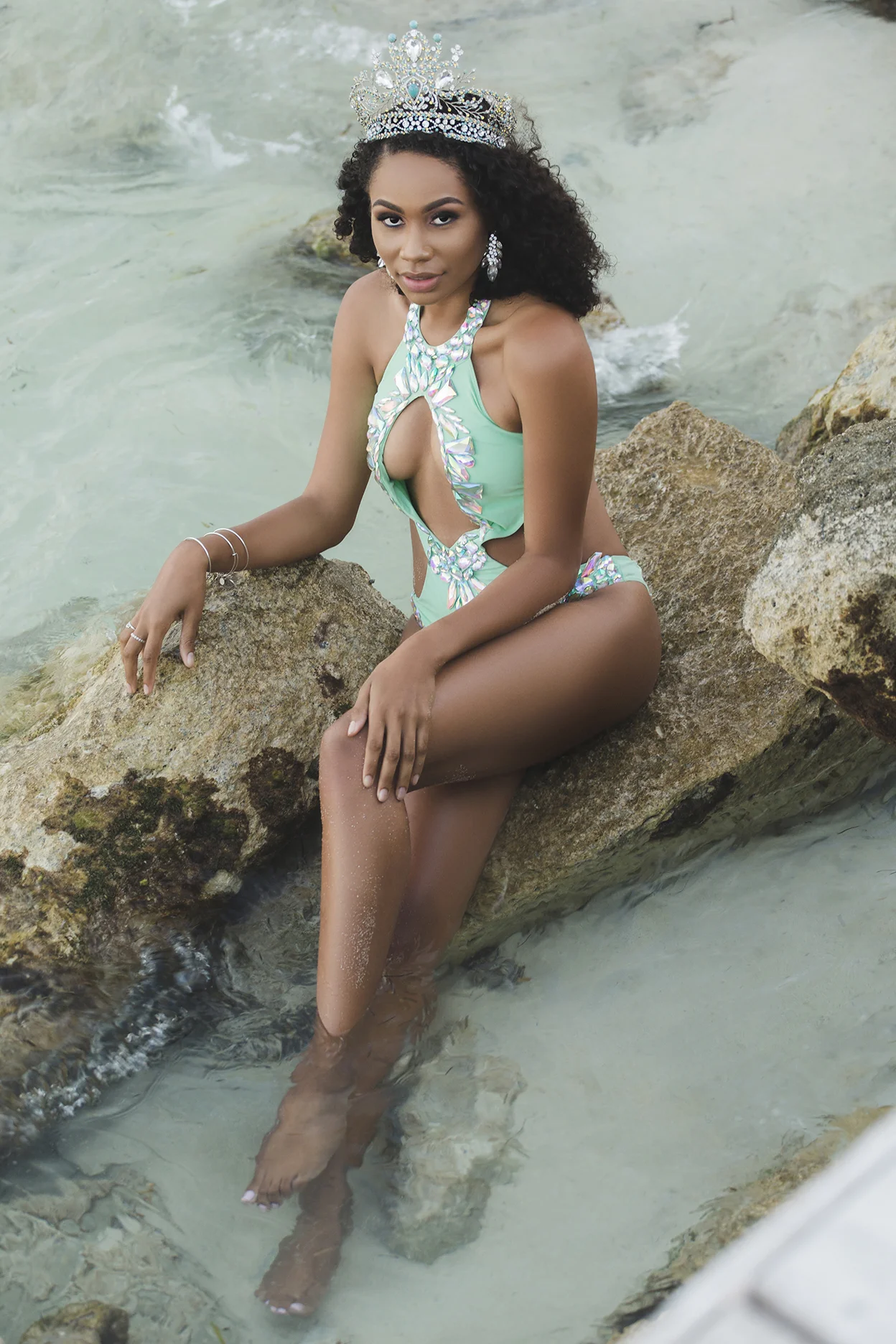 QUEEN GINA SWIM SUIT SAND 101A0170.jpg