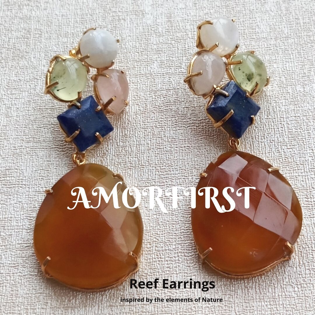 The Reef Earrings are inspired by the elements of Nature. The semi- precious stones are gifts from the earth and these beautiful pair truly are  unique , chic wearable jewelry. Find them online in limited qtys. 
.
.
.
.
.
#jewelrydesigner #uniquejewe