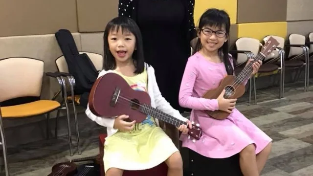 Ukulele03.jpg