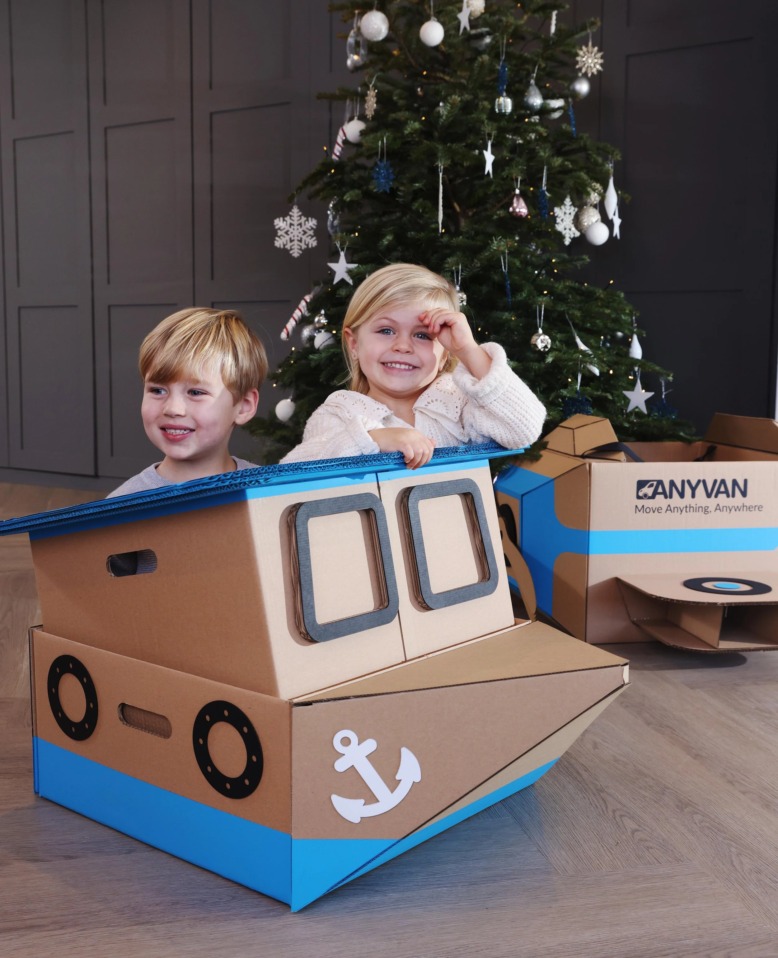 AnyVan Box Toys 4.JPG