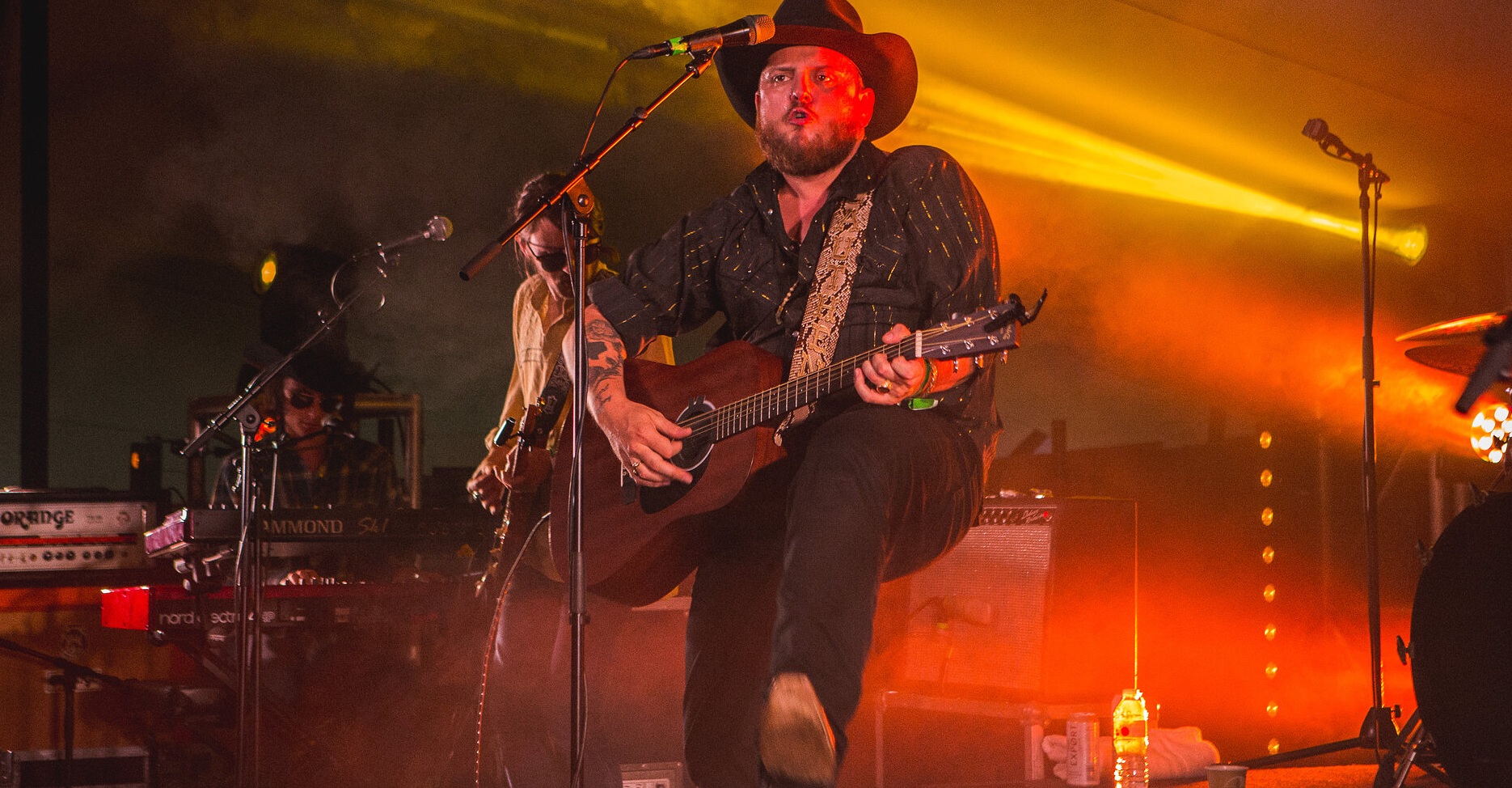 Paul Cauthen in Haley’s Bar - Photo by Louise Roberts
