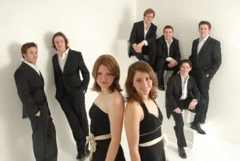 earlyVOCES8.jpg