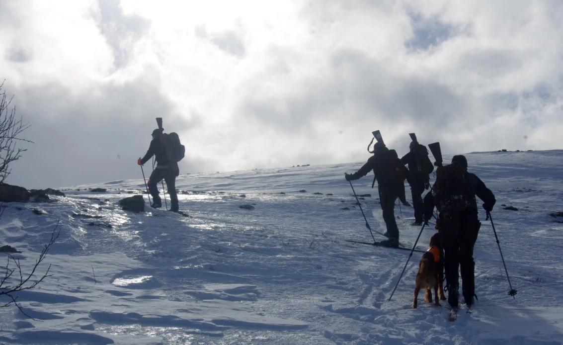 People hunting in wintertime in Finnish mountains. Picture Birgitta Vuorela, Finland.jpg