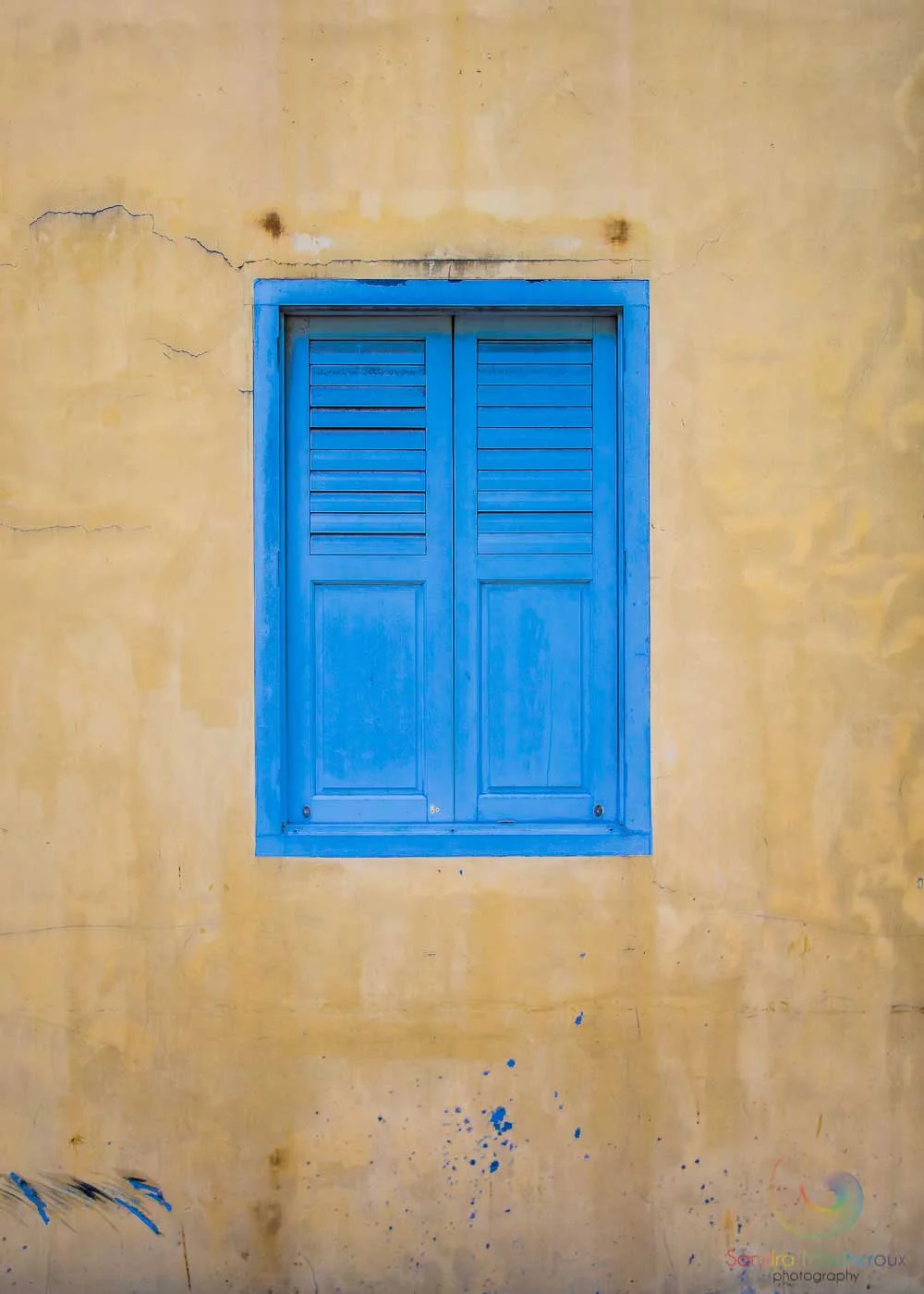 Singapore-Blue-Window-of-Kampong-Glam.jpg
