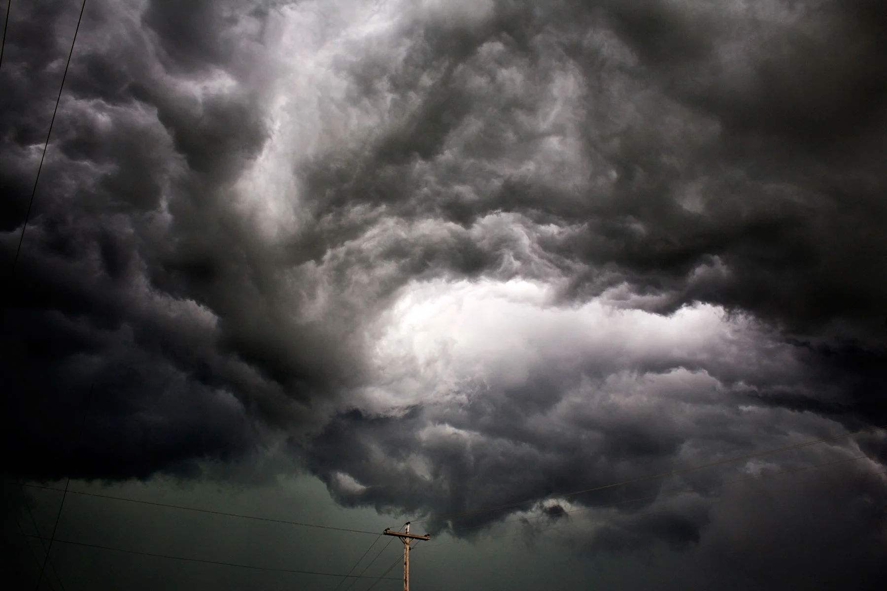 Rotation in the Clouds, Kansas, USA, May 2008 - The Big Clouds Series - Camille Seaman