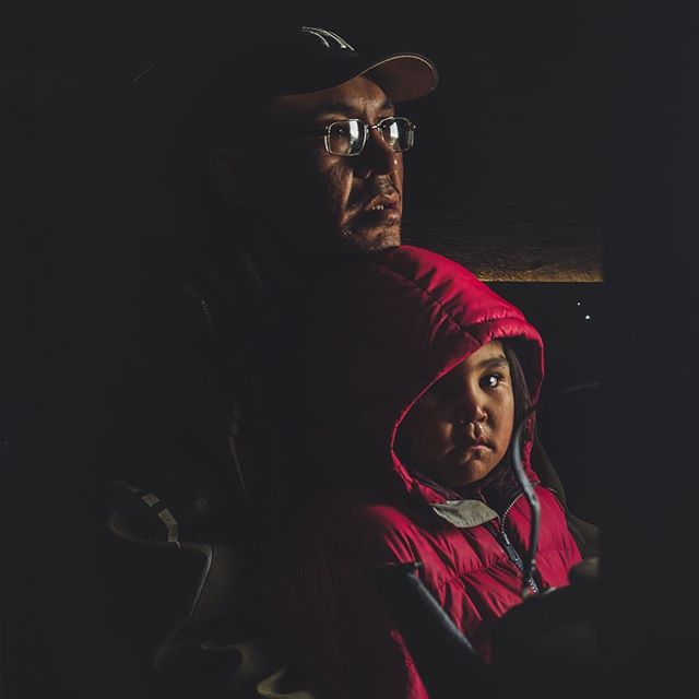 While we were standing in the harsh wind and cold, a local fisherman invited us into his hut at the beach to warm up. His family came over, brought coffee and we lost track of time talking about their lives up at the Arctic coast. 
#tuktoyaktuk