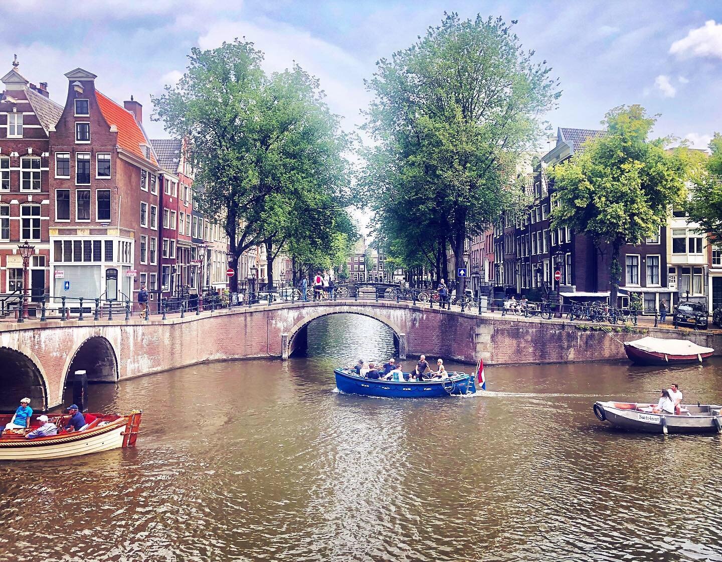 Amsterdam ❤️ #makegoodmemories #perennialtravels #archives