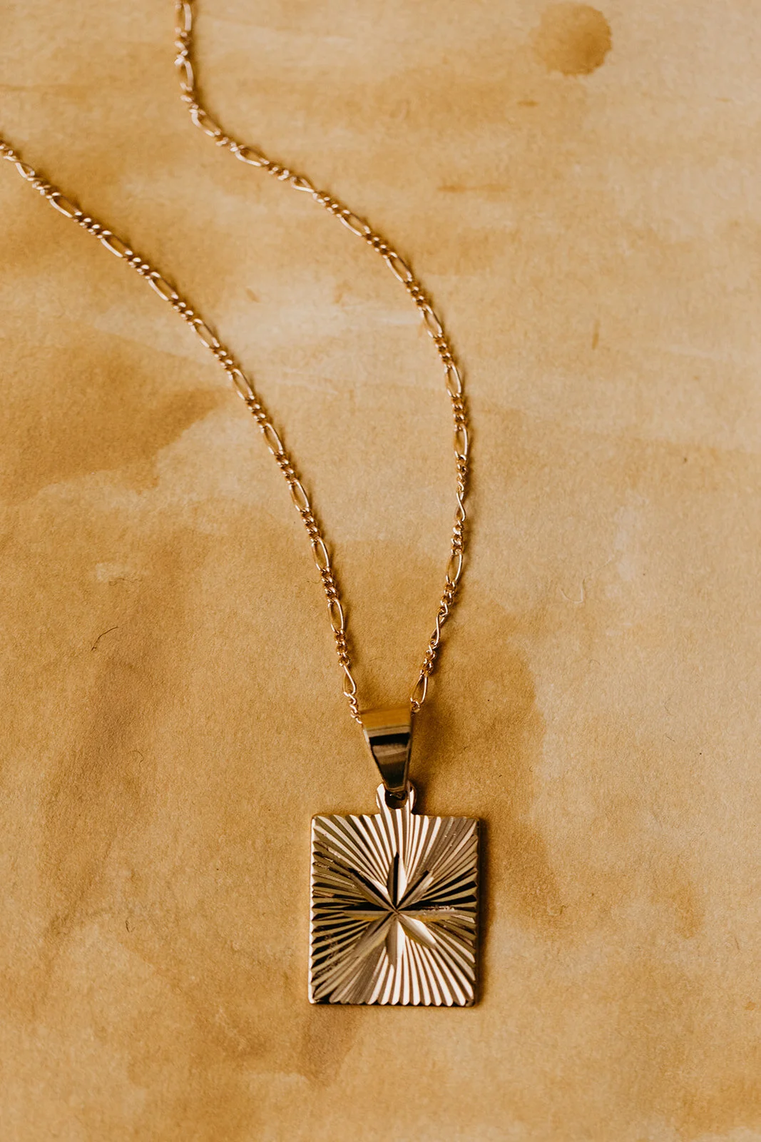 Starburst Gold Chain Pendant Necklace 