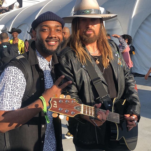 Weeeelllll I&rsquo;m gonna take my horse to an old town road.... @billyraycyrus  so great meeting you. Your energy is so genuine and pure. @kirkfranklin good seeing you, it&rsquo;s been so many years. #losangeles #beardgang #choreographer #alphaphial