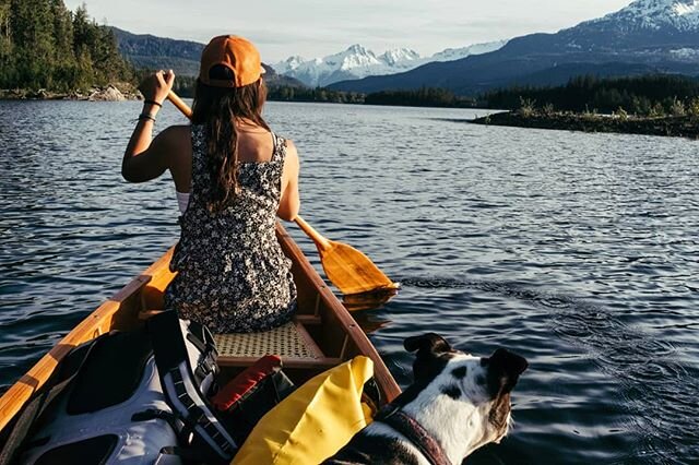 An evening paddle is good for the soul
#cedarstripcanoe