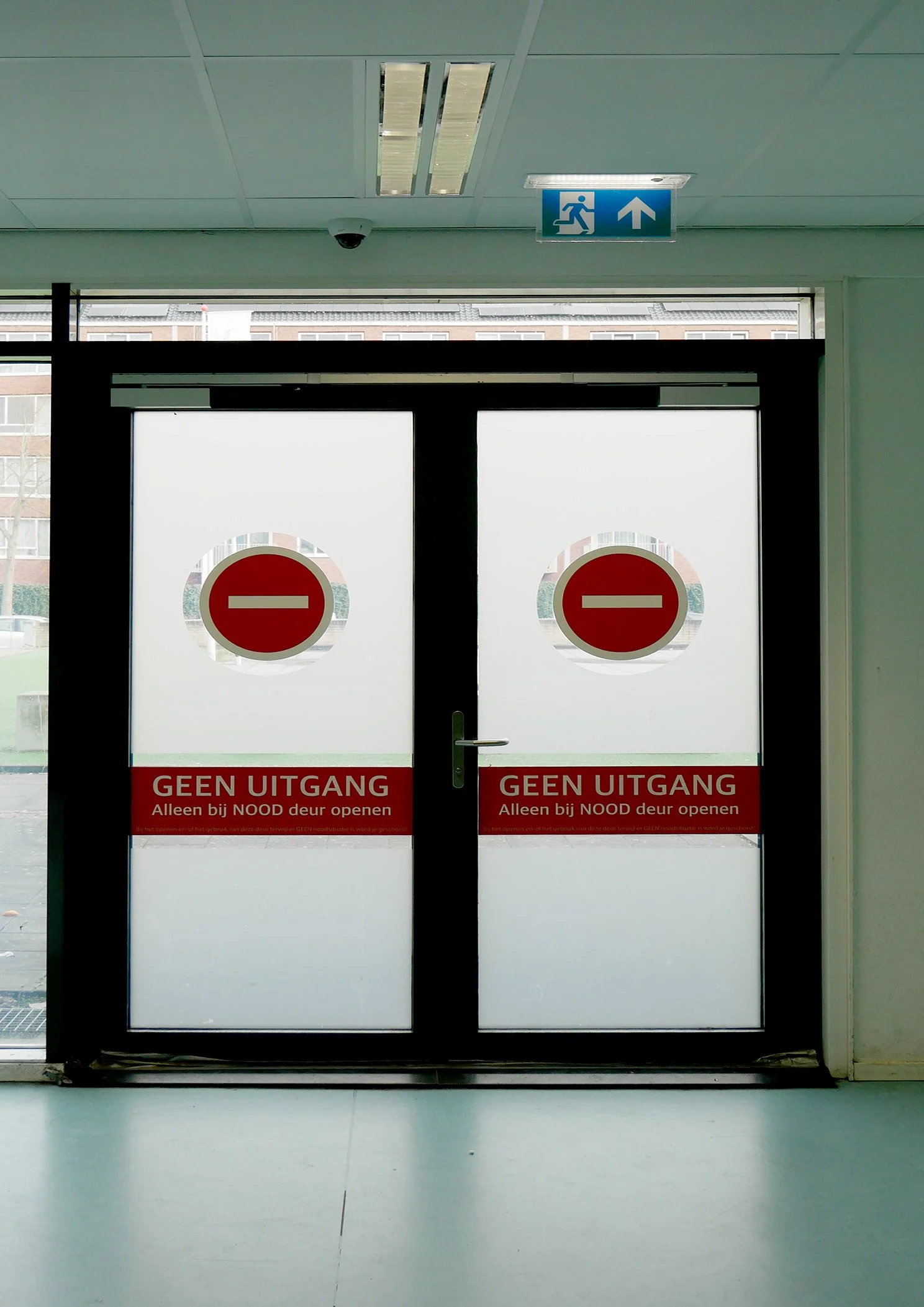 De Vlucht naar de Uitgang