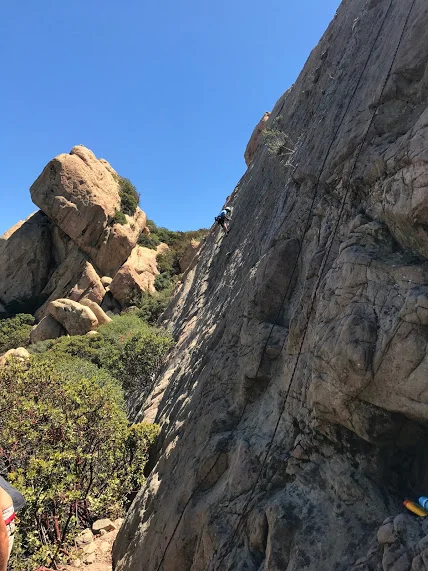 Saddle Peak (Corpse Wall )