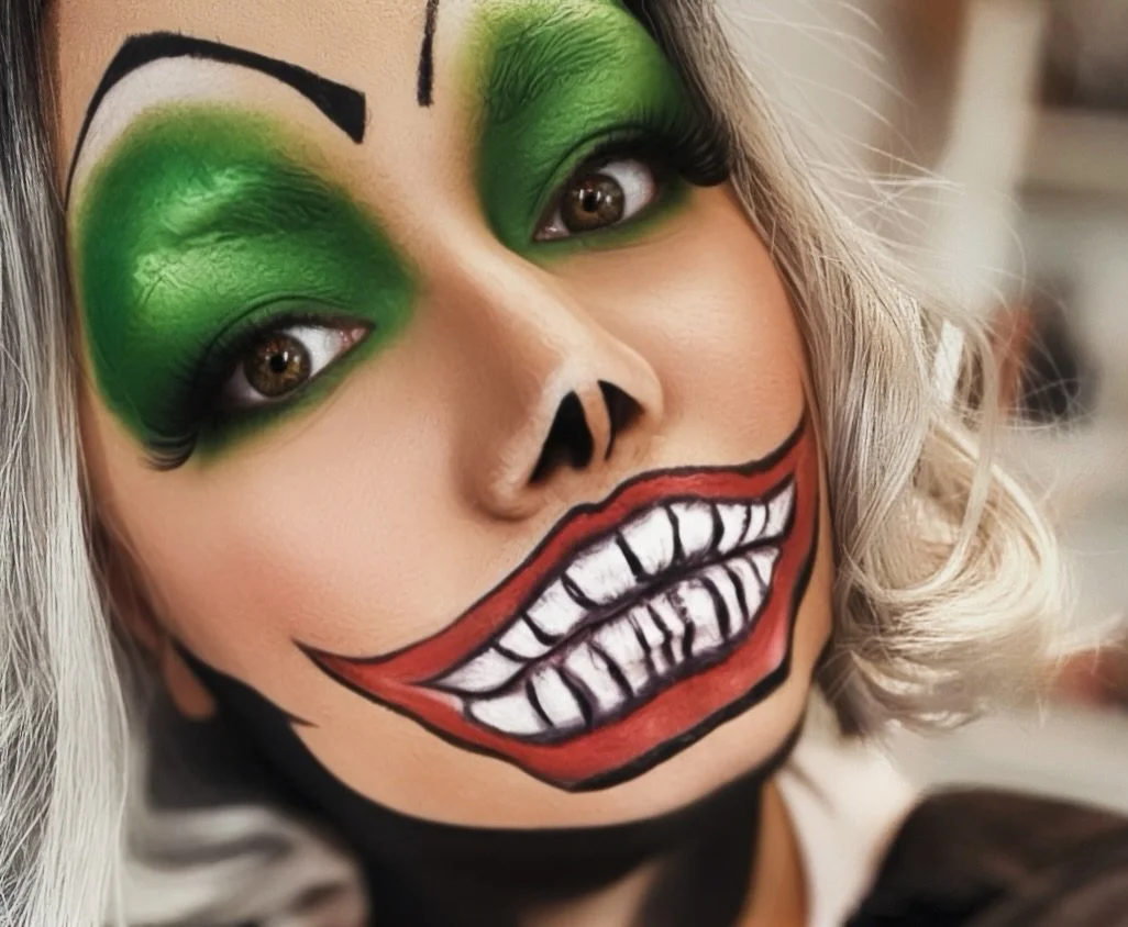 Illusion Make-up, Modul 4
Sch&uuml;lerin: Chistina H.
Dozentin: @valeriahamerlain #makeup #illusion #optischet&auml;uschung #sfxmakeup #makeupschool
Produkte: @kryolanschweiz