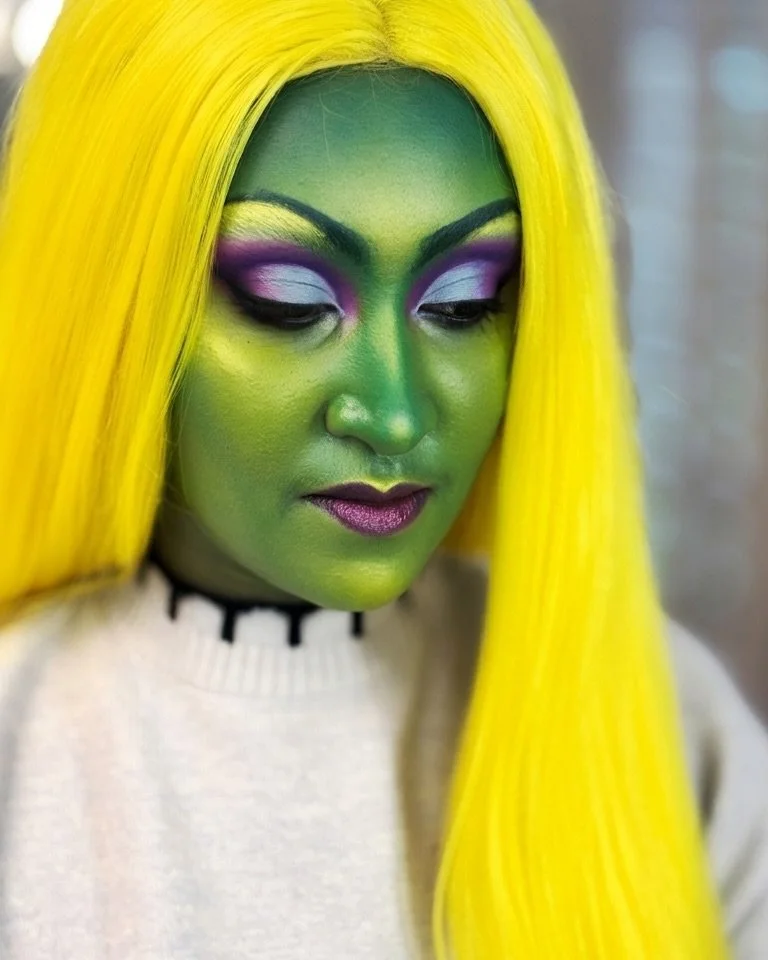 Giftgr&uuml;n f&uuml;r heute! 💚#hexe #makeup #makeupschoo&ouml; #visagistenschule