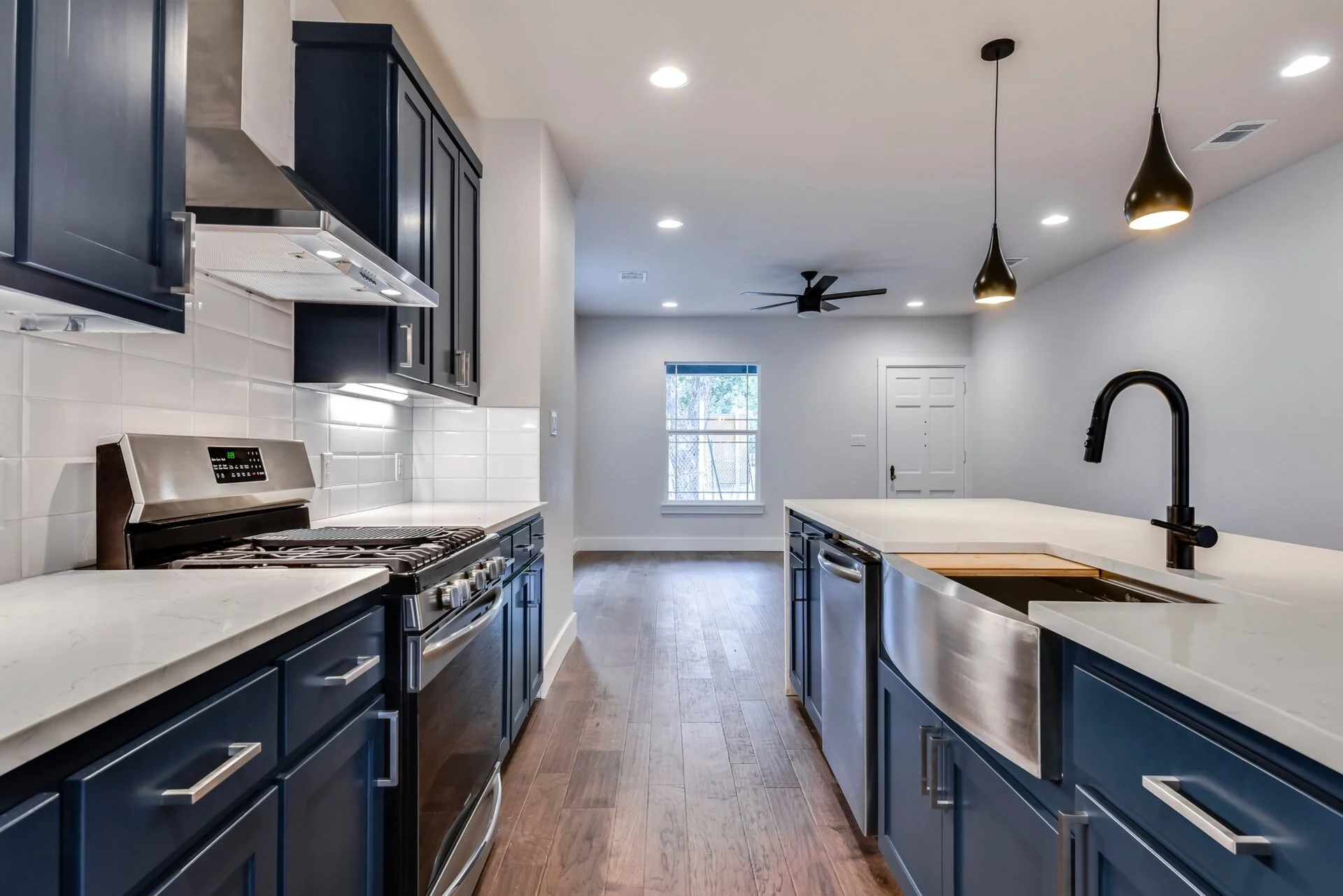 007-293136-511 E_7074006.jpg