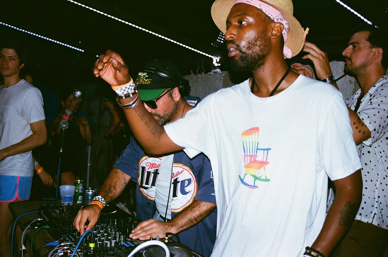 000651270019.jpg