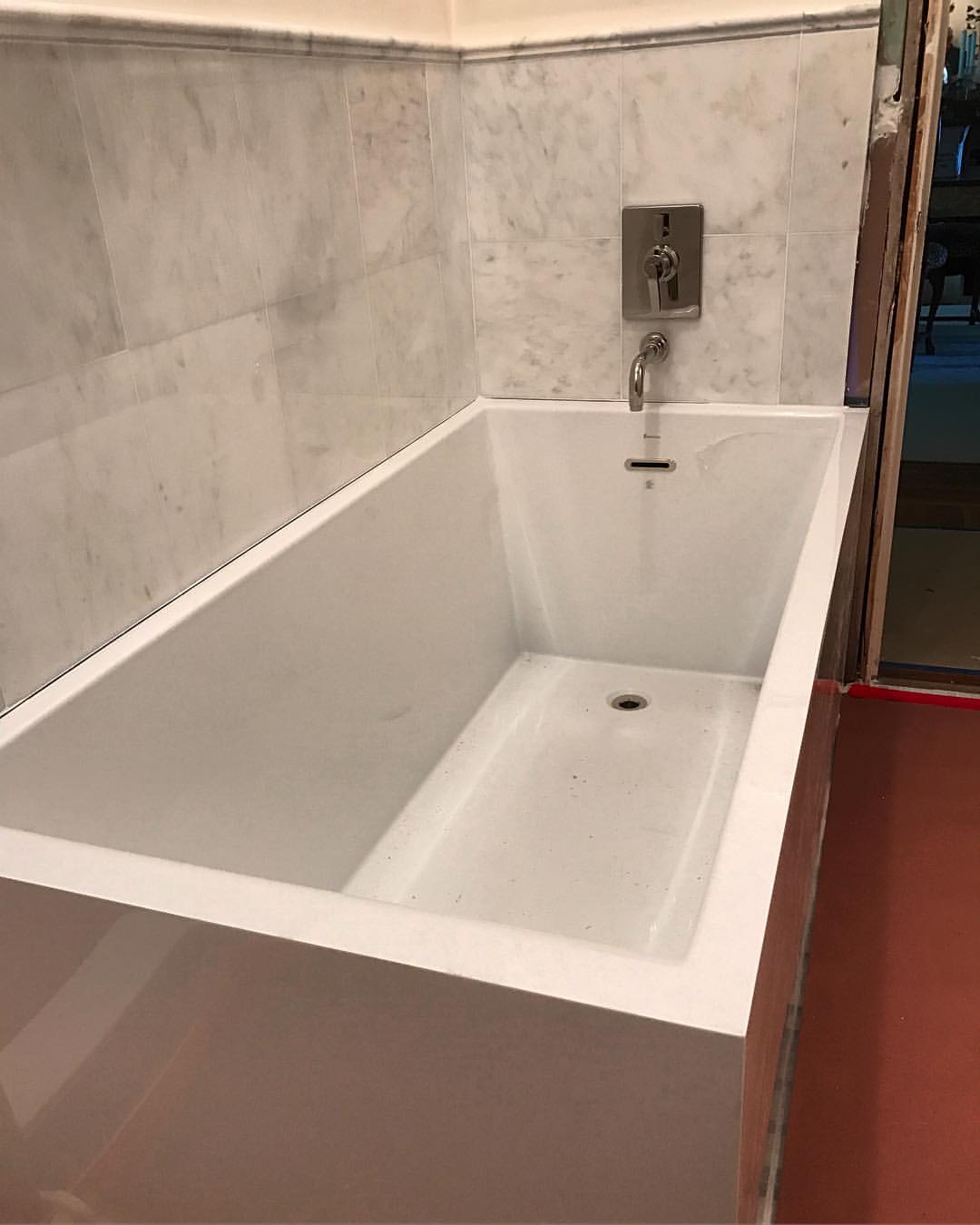 bain+tub+installation.jpg