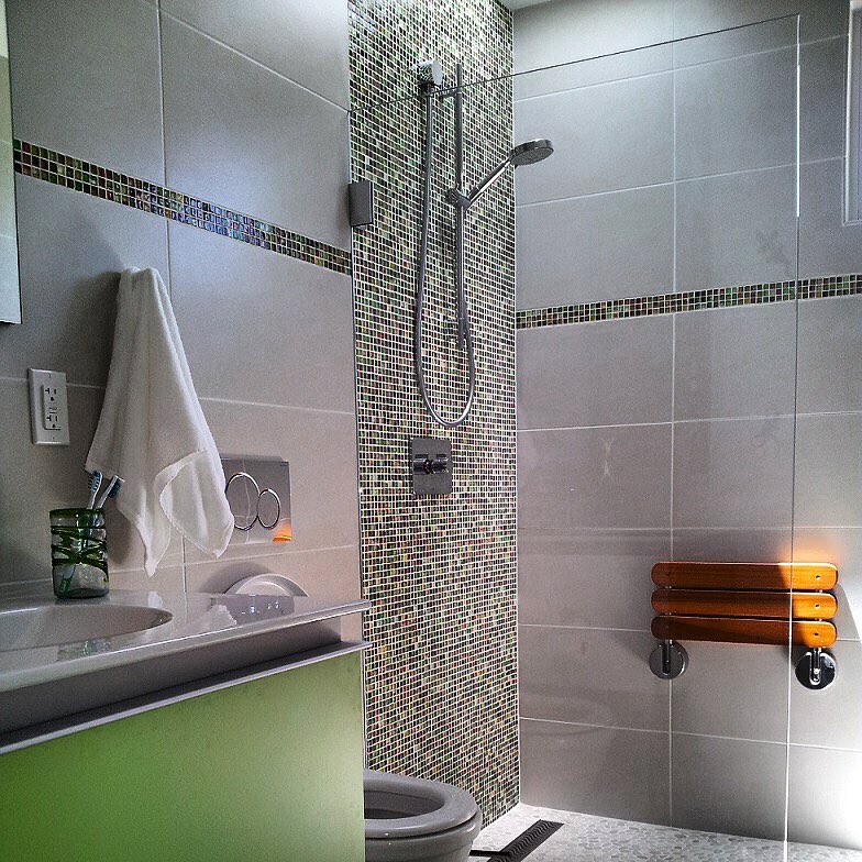 green+bathroom.jpg