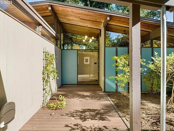 ✨I think I&rsquo;ve lost the words to be able to fully describe this immaculate specimen of a house. Circa 1954 and on the market for the first time since it was built, an opportunity to own a home designed by architect Ralph Olson for his own family
