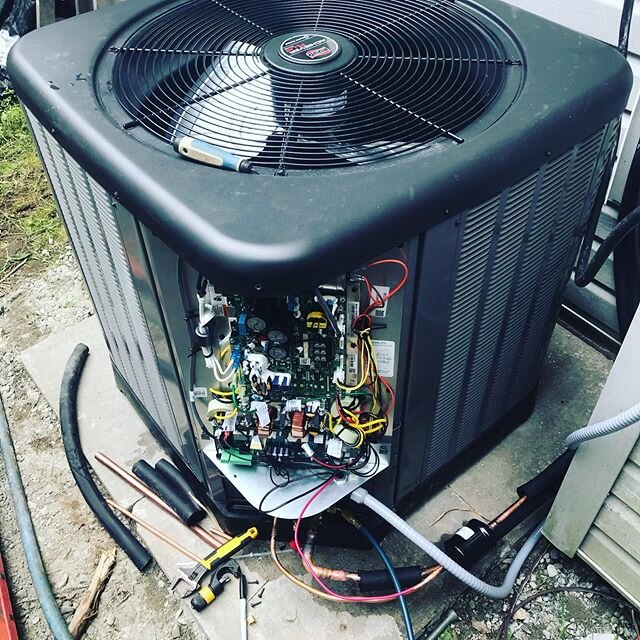 Summer is here!!! Heat pump wiring #rockelectric #wiring #electricianlife #electrician