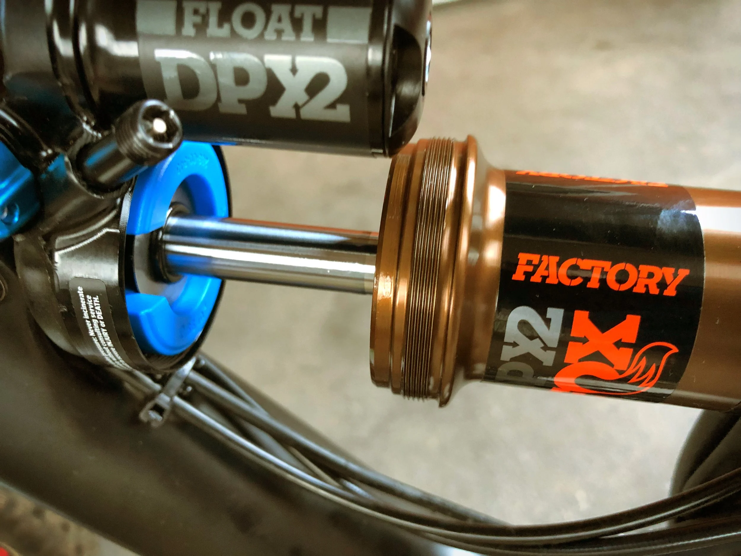 volume spacer fox dpx2