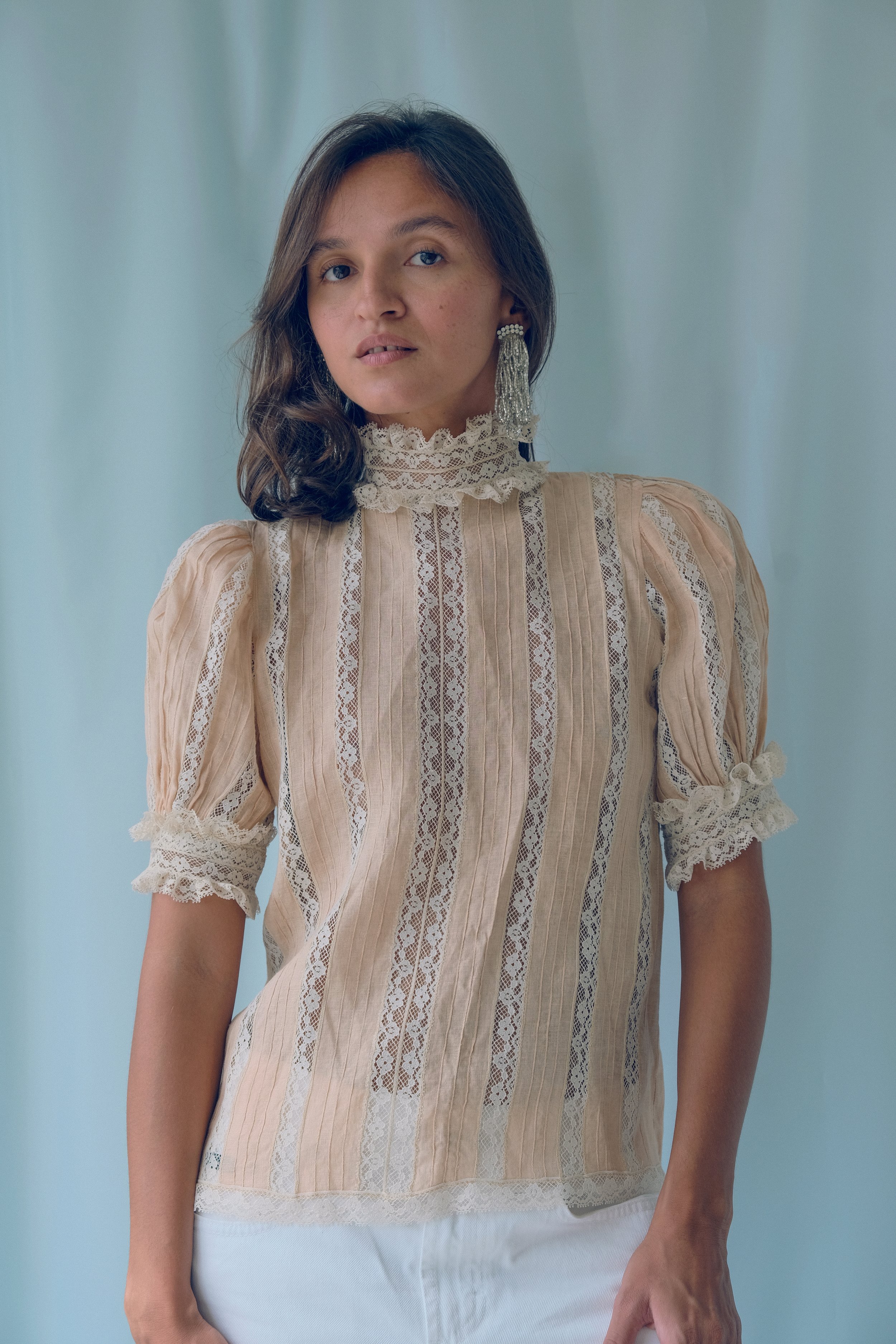 Vintage 1970s Linen and Lace Puff Sleeve Top (S)