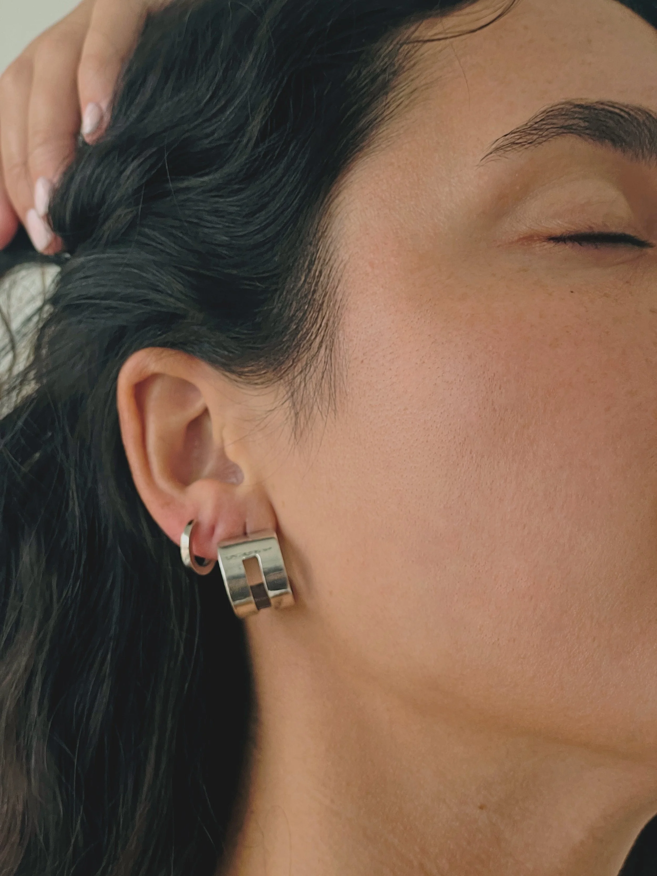 VINTAGE STERLING SILVER WIDE CUT OUT HOOPS