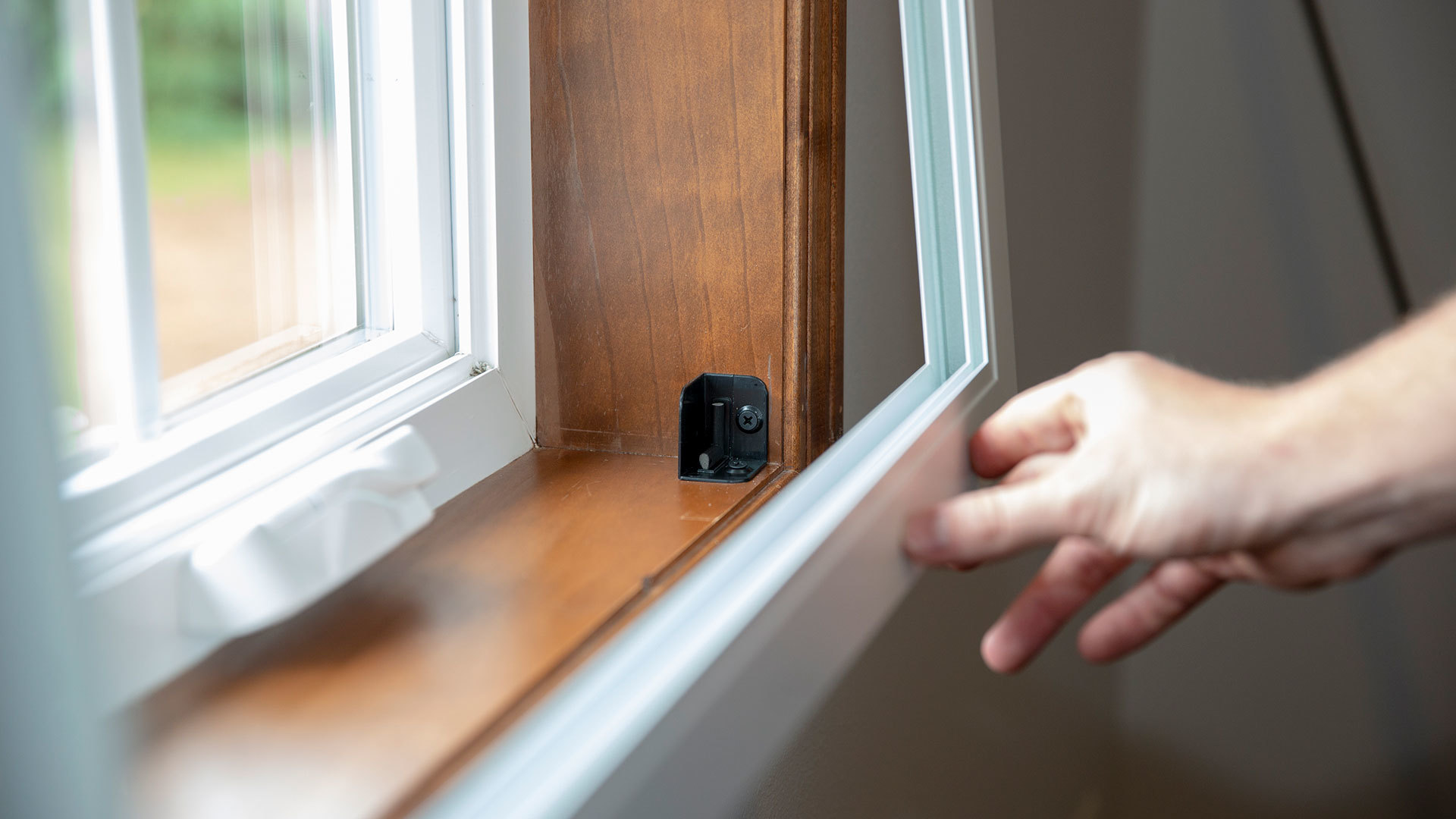 larson comfort seal low e .jpeg