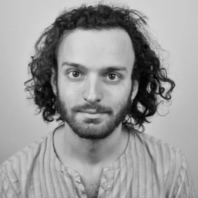 Jeremy Bloom Jeremy Bloom is a sound designer and technical producer for WNYC Studios where his work can be heard on episodes of Two Dope Queens, Radiolab, So Many White Guys, and most recently Nancy . Jeremy's experience spans across podcasts, film/TV, immersive exhibits, and theater. Outside of WNYC, he is currently designing immersive soundscapes for the new National Park Service museum at The Statue of Liberty. Some of Jeremy's past work includes original sound designs for BBC Wales, CNN Films, The History Channel, The Tenement Museum, America's Test Kitchen: Cook's Science, Punchdrunk International, Ambassador Theatre Group London, New York Theatre Workshop, and more.