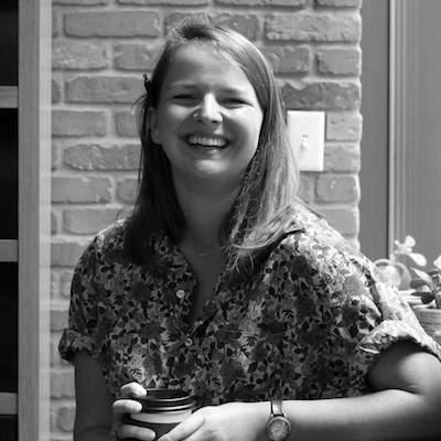 Rachael Cusick Rachael Cusick is an assistant producer for the Special Projects Unit of Radiolab , an award-winning public radio program that combines science, sound, and character-driven narratives. She graduated from Cornell with a degree in food science and journalism — which basically means she took all the fun, “design your own ice cream" science classes and then went running for the hills when chemistry came a-knocking. Before Radiolab, she spent time at NPR, Slate, and Politico.