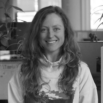 Annie McEwen Annie McEwen is a producer at WNYC's Radiolab . Before coming to Radiolab, Annie was an independent producer living and working in St. John's, NL. She learned to speak radio first from Chris Brookes at Battery Radio, and then from Rob Rosenthal at the Transom Story Workshop.