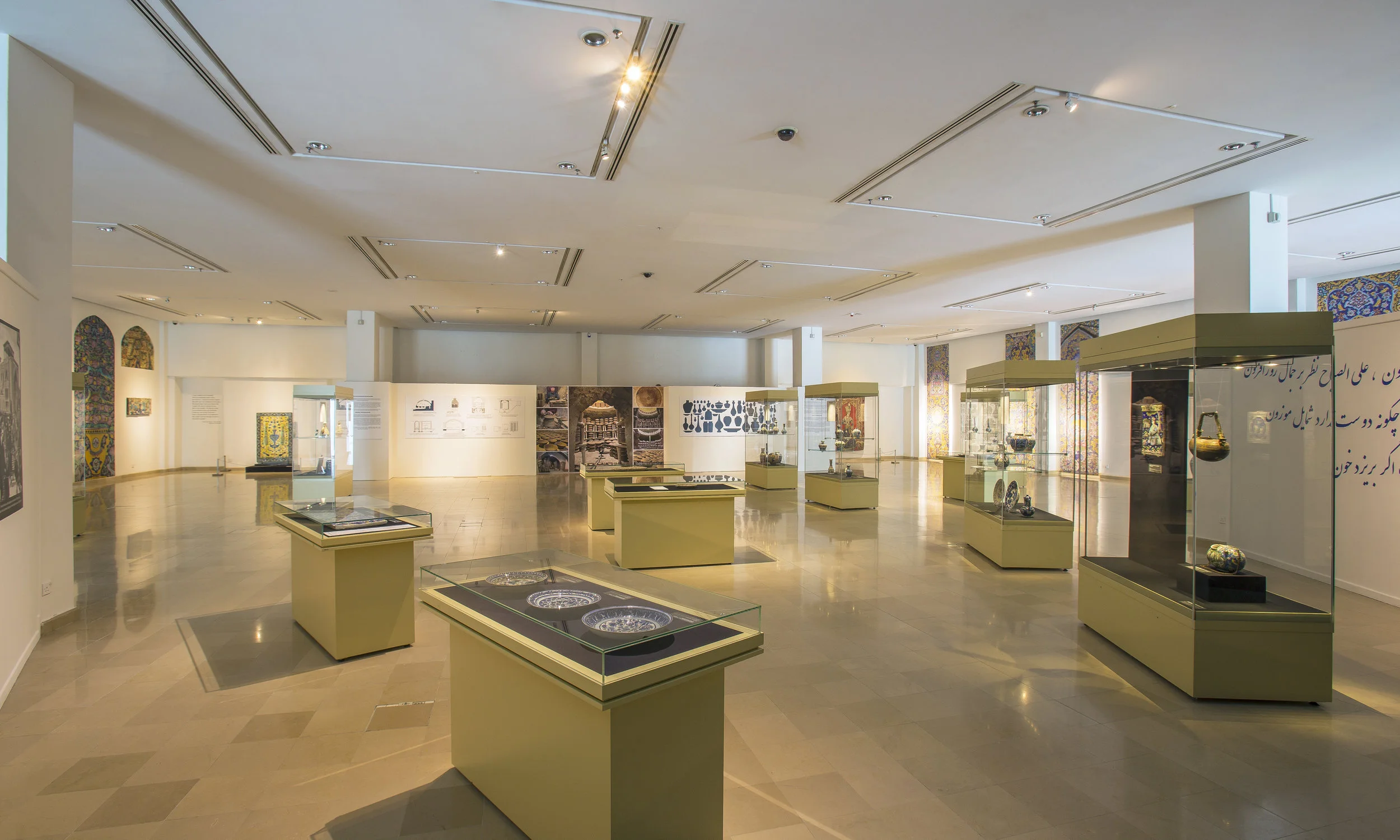 Qajar Ceramics: Bridging Tradition and Modernity Installation View at the Islamic Arts Museum Malaysia Credit: Islamic Arts Museum Malaysia