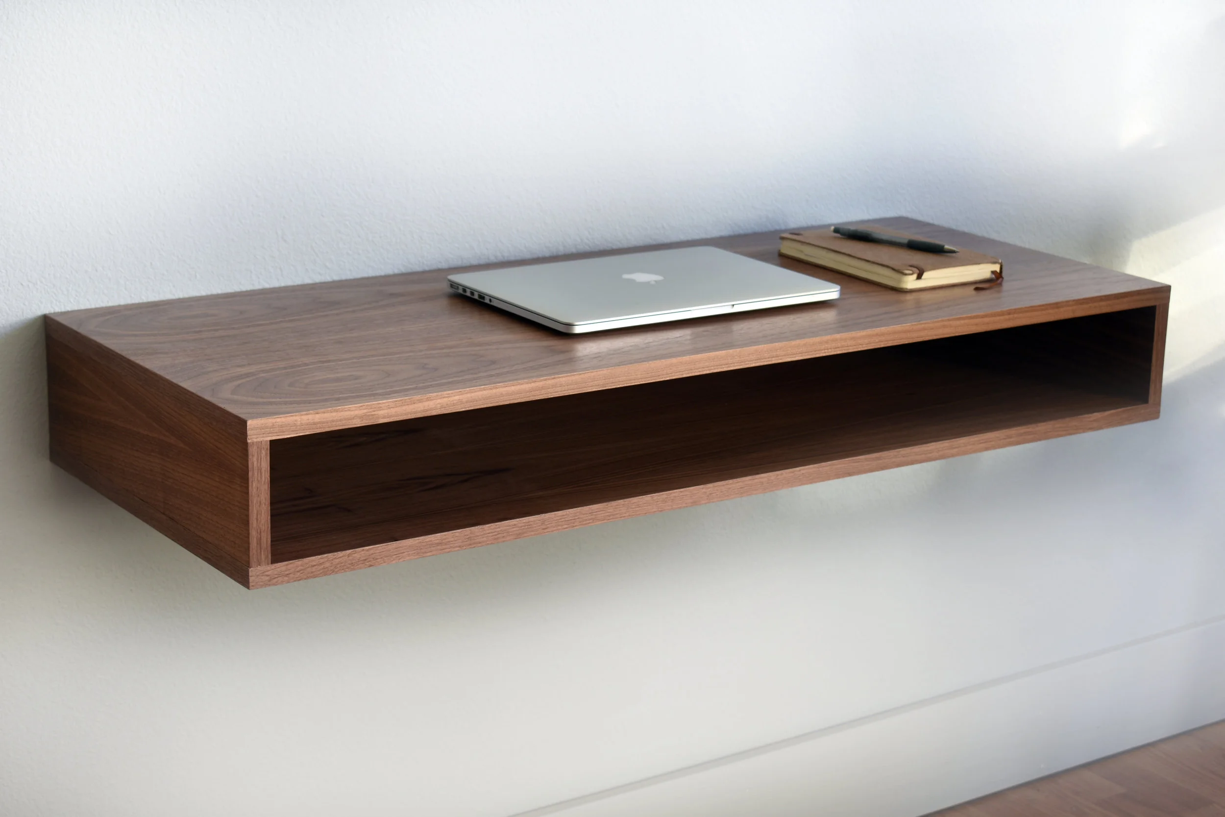 Defiant Floating Desk