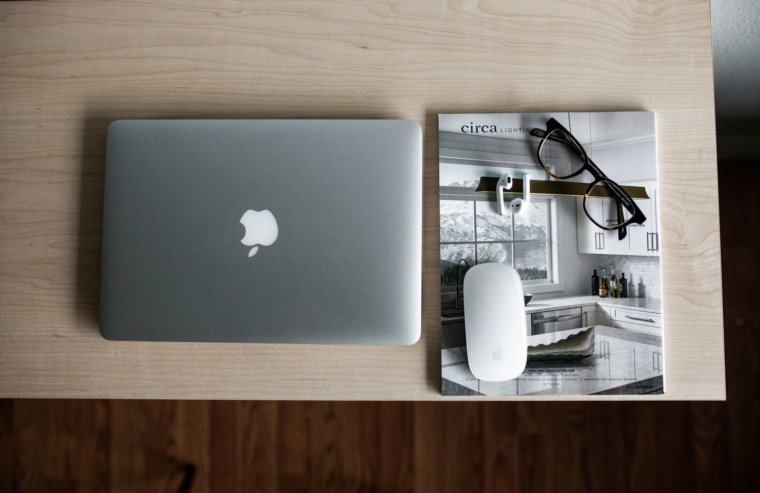 Defiant Floating Desk - Maple