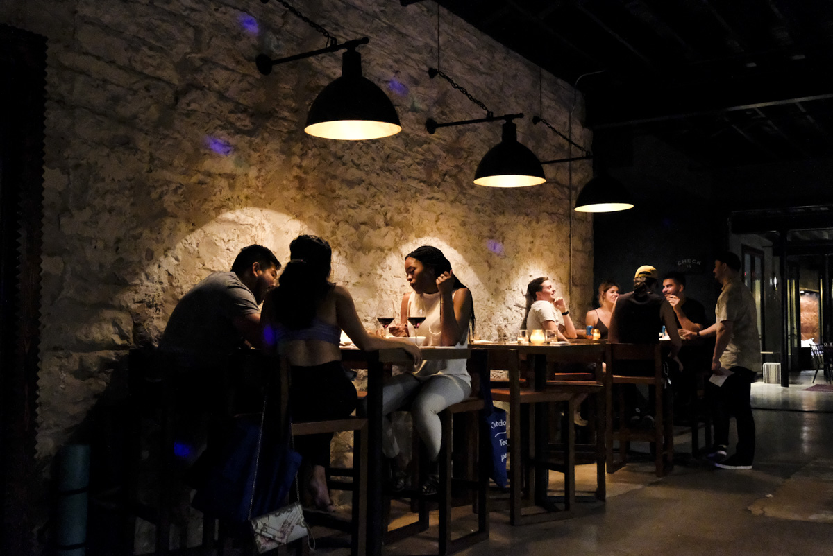 Nine_Banded_Whiskey_Austin_Texas_Native_Hostels_08.jpg