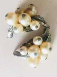 Pair of pearl 1950’s clip on earrings