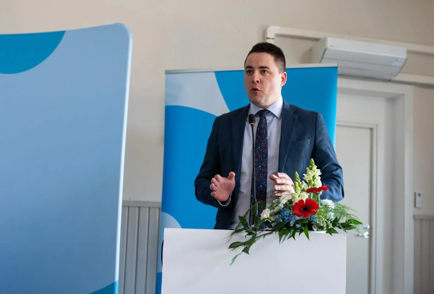 Kandidat f&ouml;r SFP i riksdagsvalet 2027🐞🇫🇮
Idag nominerade SFP i &Ouml;sterbotten sina f&ouml;rsta riksdagsvalskandidater. 8/16✅
En otroligt stark start tycker jag. 8 kandidater som alla har potential att tillsammans med de som &auml;nnu ska no