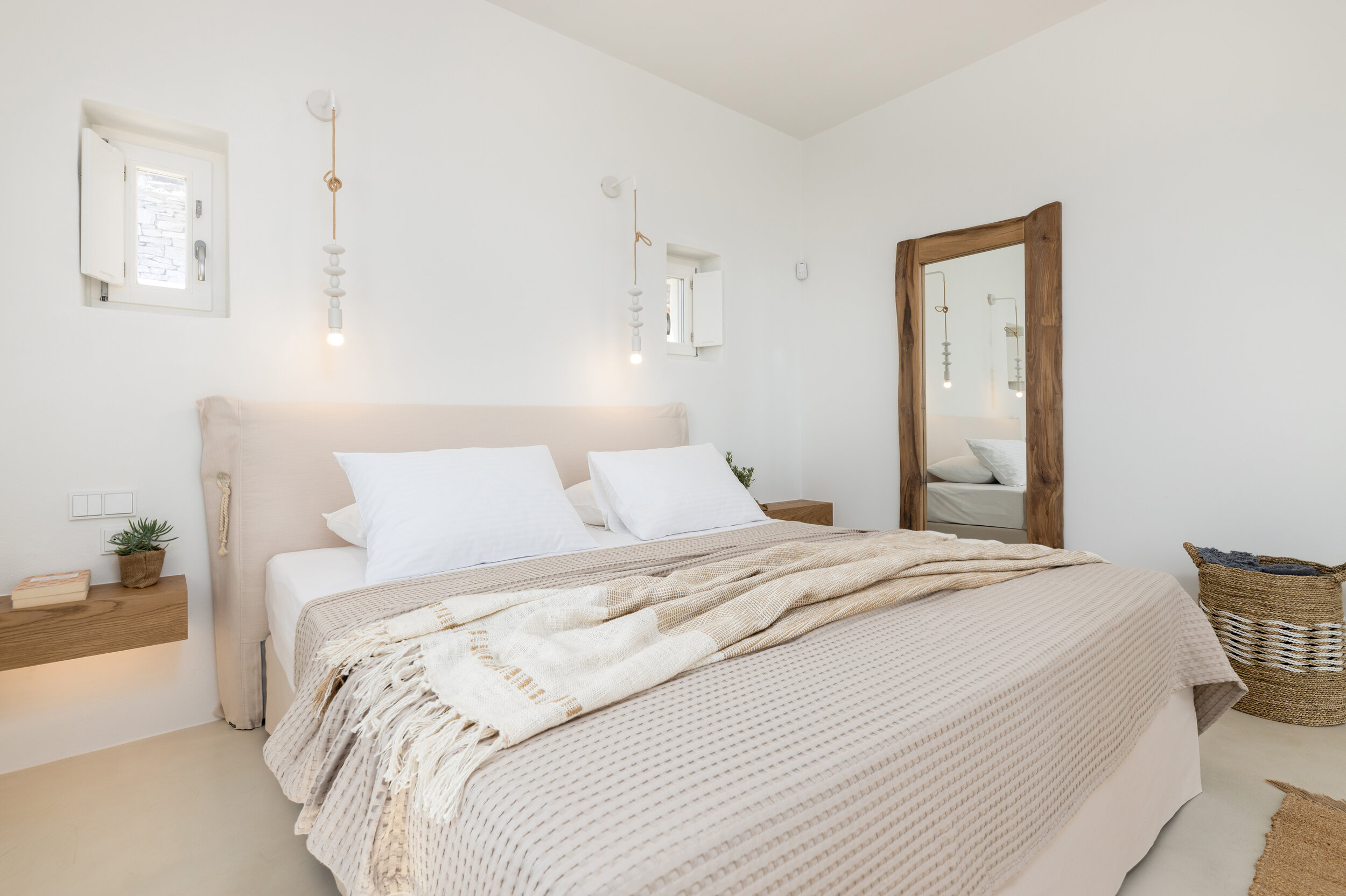 VILLA 1 PARADISE NEST BEDROOM 1 pb-129.jpg