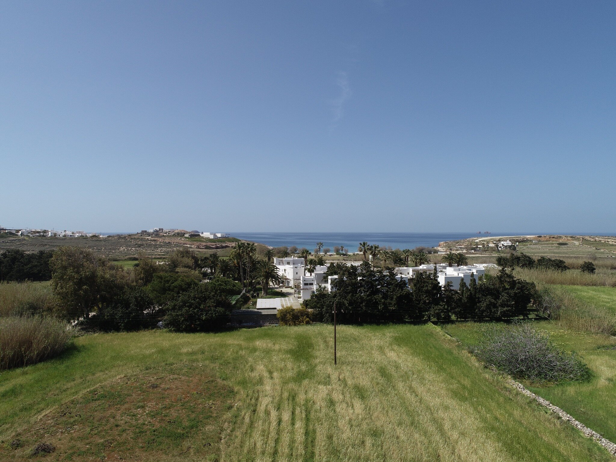 Nestled in the picturesque area of Parasporos, Paros, this 16.278 m2 plot is a step away from the beach, offering an ideal location for building a hotel. With a preauthorized permit for a 1.300 m2 hotel, this plot presents a unique opportunity for ho