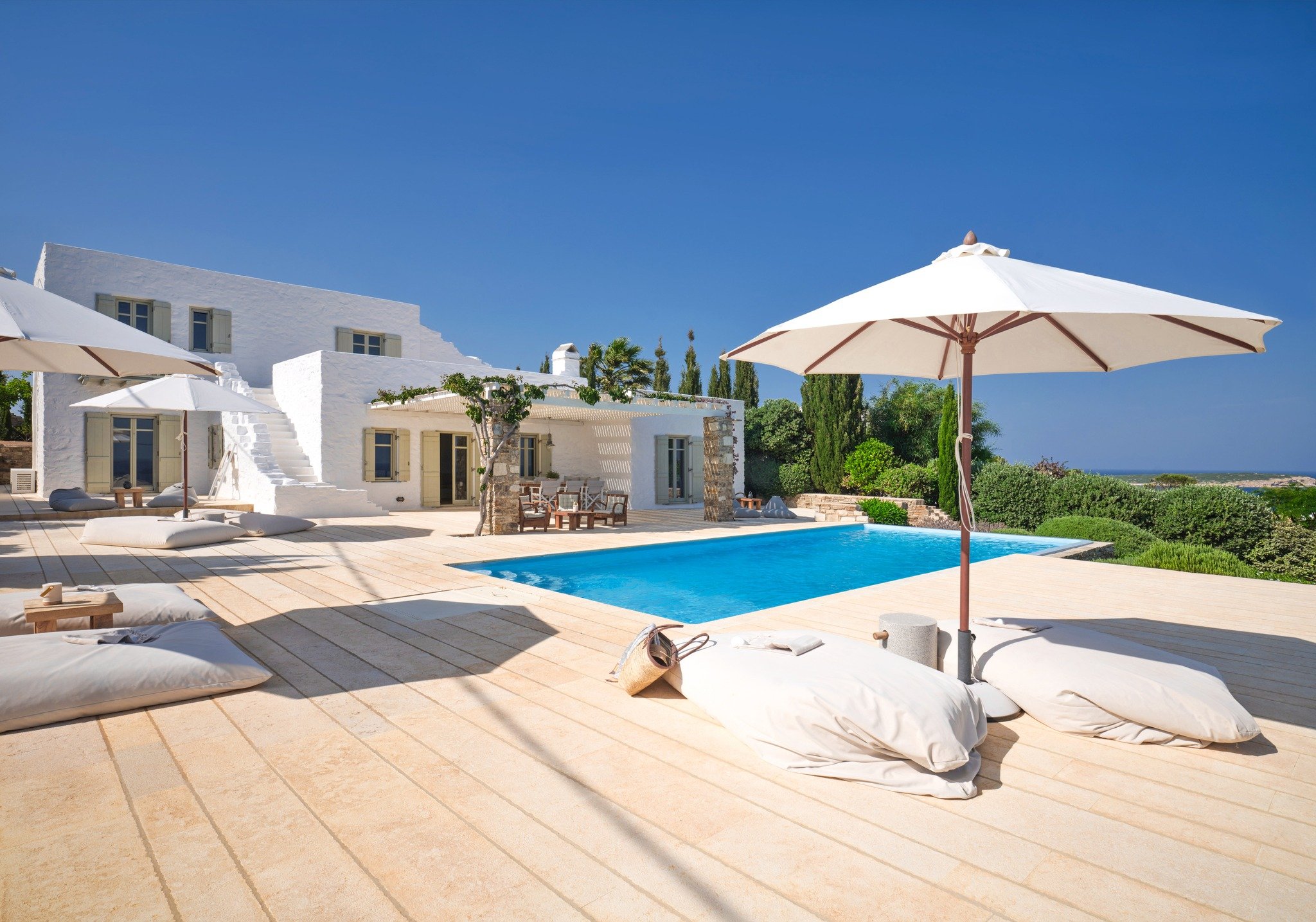 There's a lot to love about this delightful villa .An inviting entrance with an enchanting courtyard provides peace and security.Beautiful and spacious both inside and out, this home consists of four en- suite bedrooms, a classic, modern kitchen and 