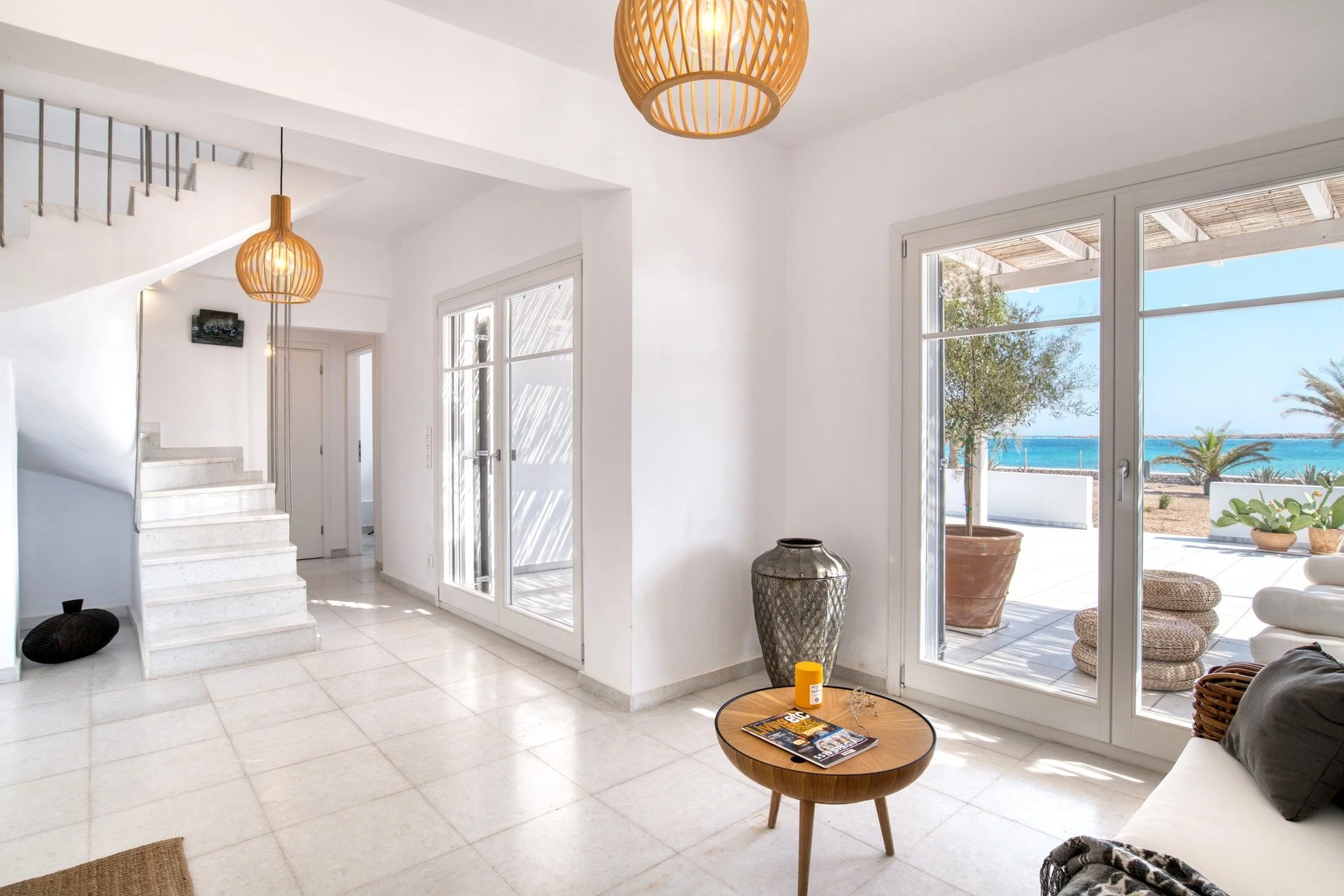 Just steps from the crystal-clear waters and sandy beach of Santa Maria, this newly refurbished 90 m&sup2; home offers the perfect blend of comfort and island charm. Enjoy a spacious 120 m&sup2; private veranda with a breathtaking sea view&mdash;idea