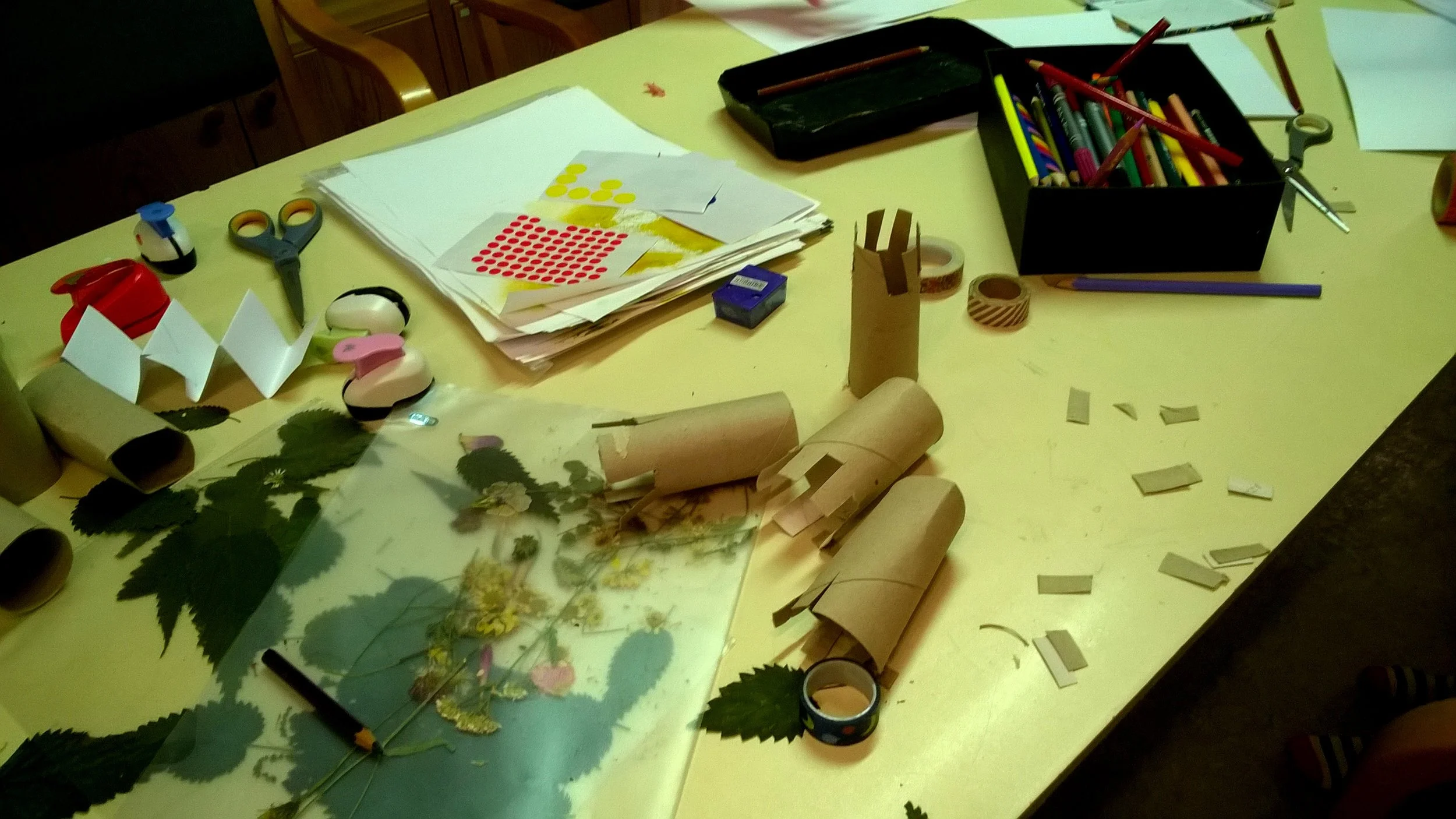 Nesselpapier drucken und Burgen bauen