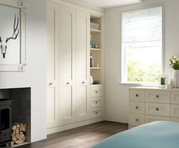 Hinged-Ivory-RB-web-e1461580844627.jpg