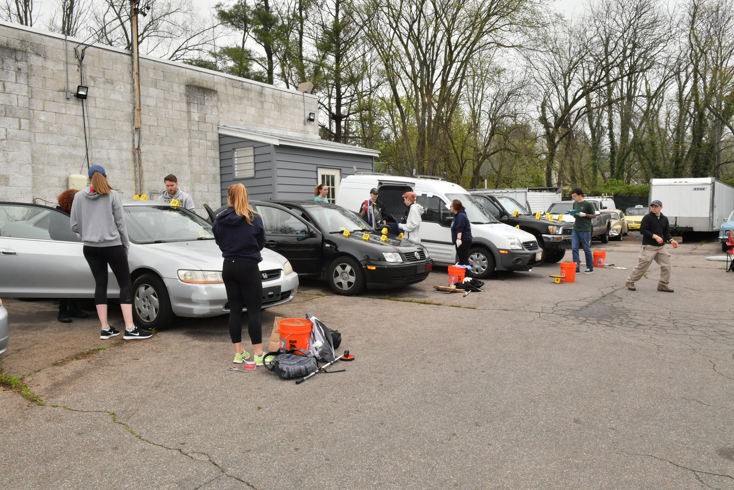 TU Crime Students Mock Crime Scene International Auto Repair Baltimore MD 21207 21244 6.JPG