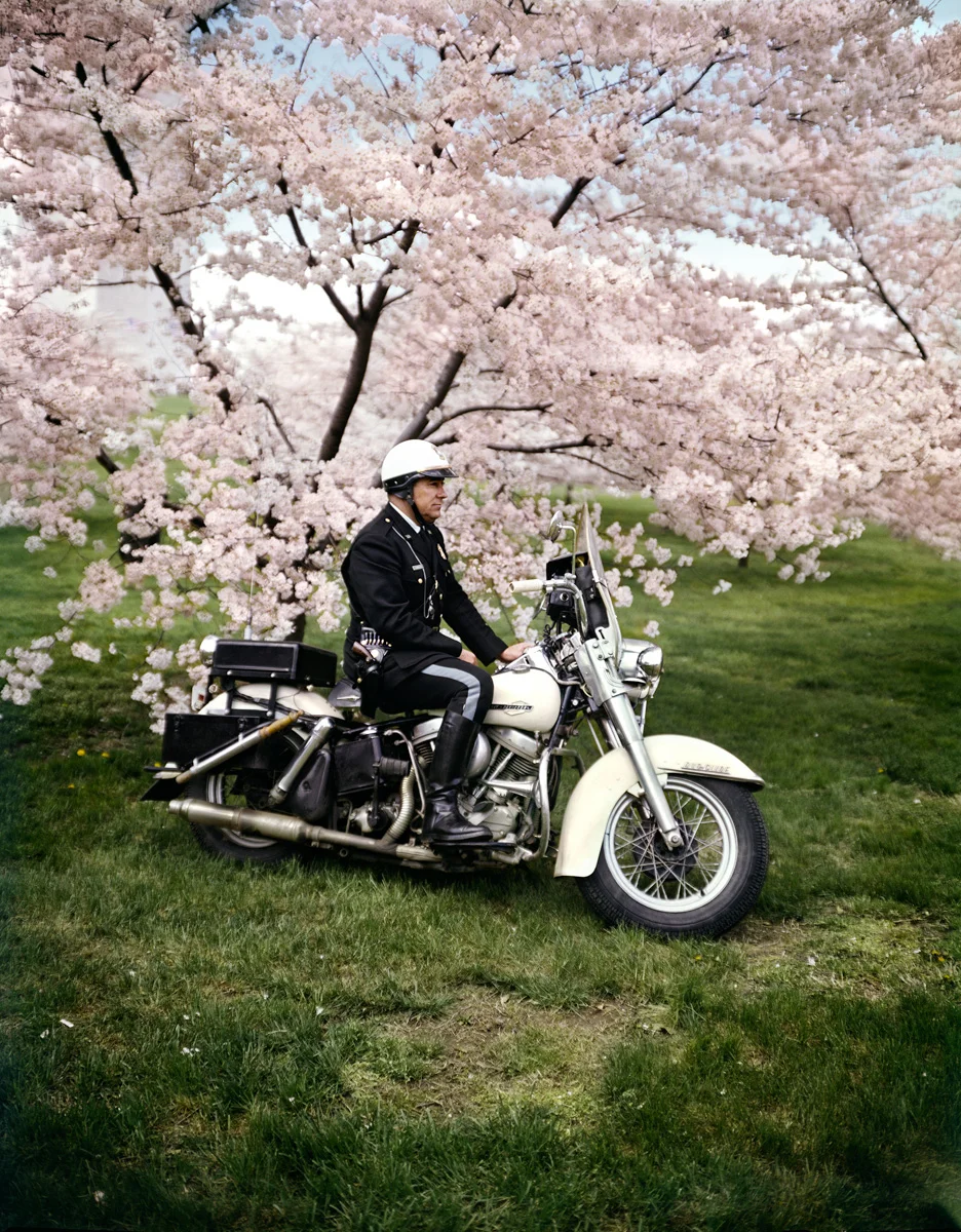 2709-13M HOF G5L BIKE COP.JPG