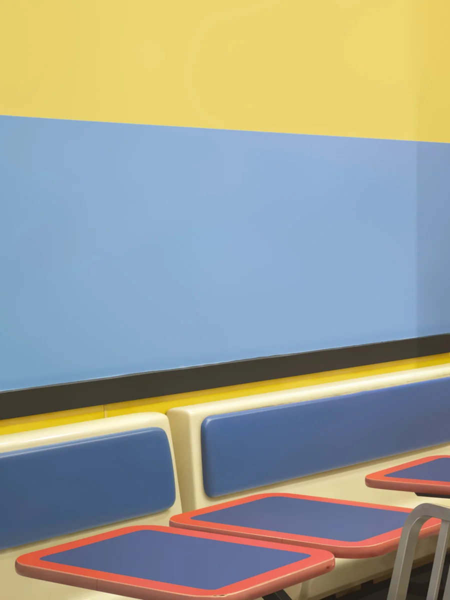 4491-01J RMS G7P BOOTHS.JPG