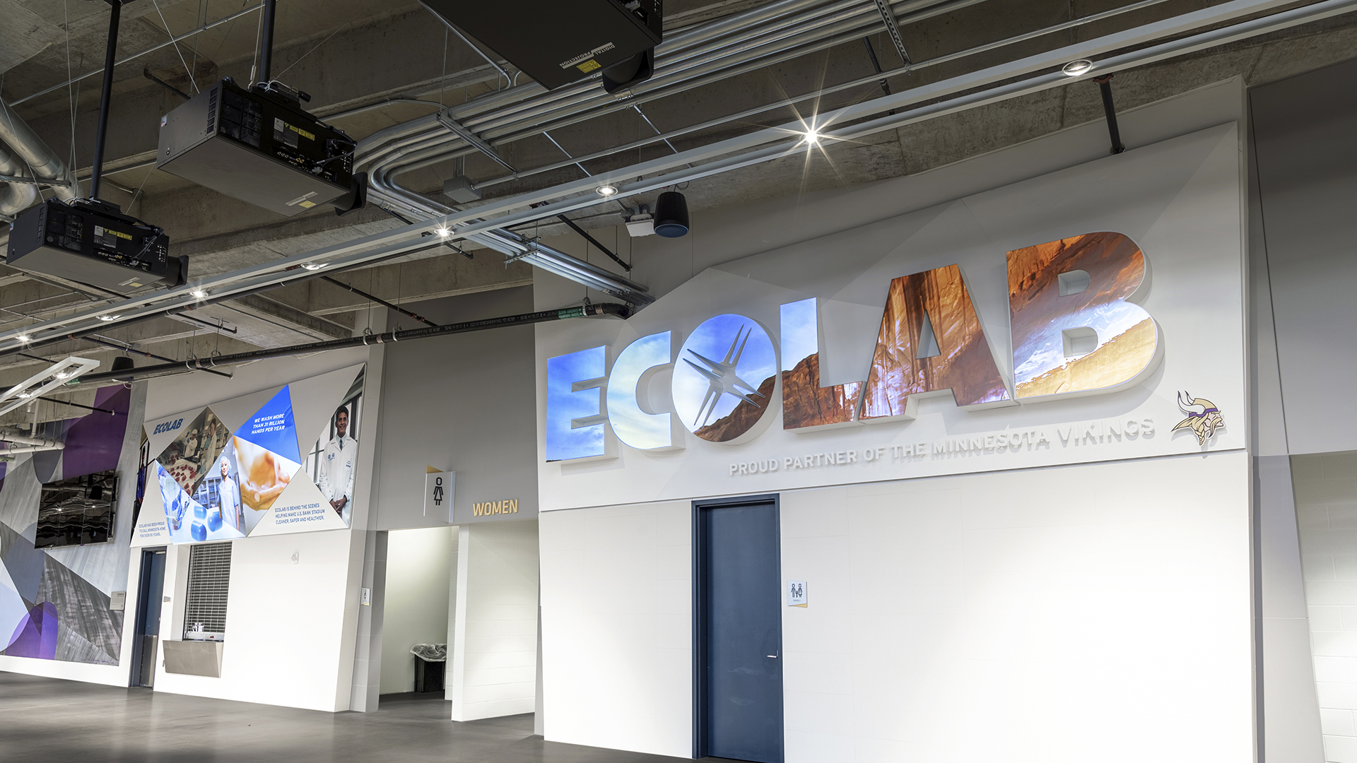  Front Projection Film Installation 
