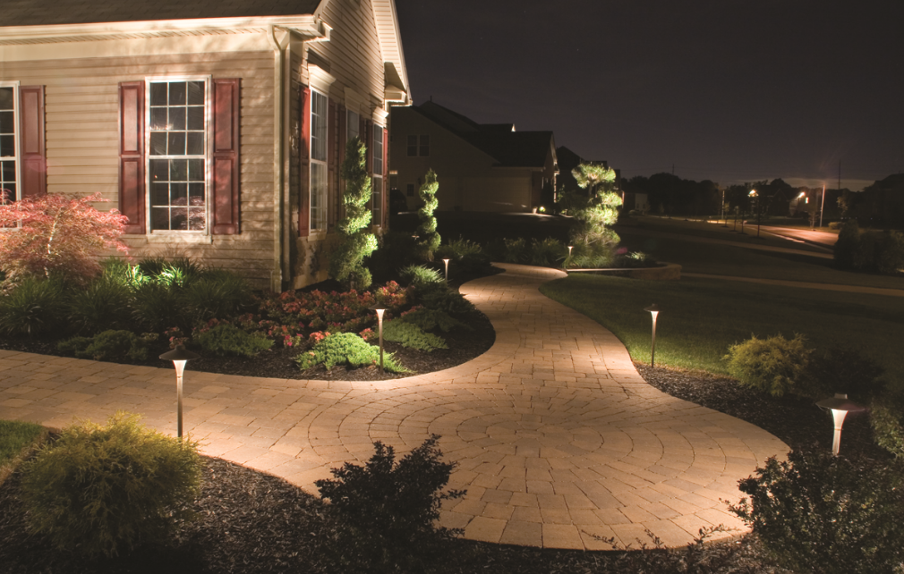 Add Contrast and Dimension to Your Landscape with These Outdoor Lighting Techniques