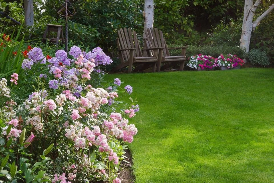 How a Lawn Service Can Prepare Your Landscaping for the Cooler Weather in Buffalo Grove and Winnetka, IL