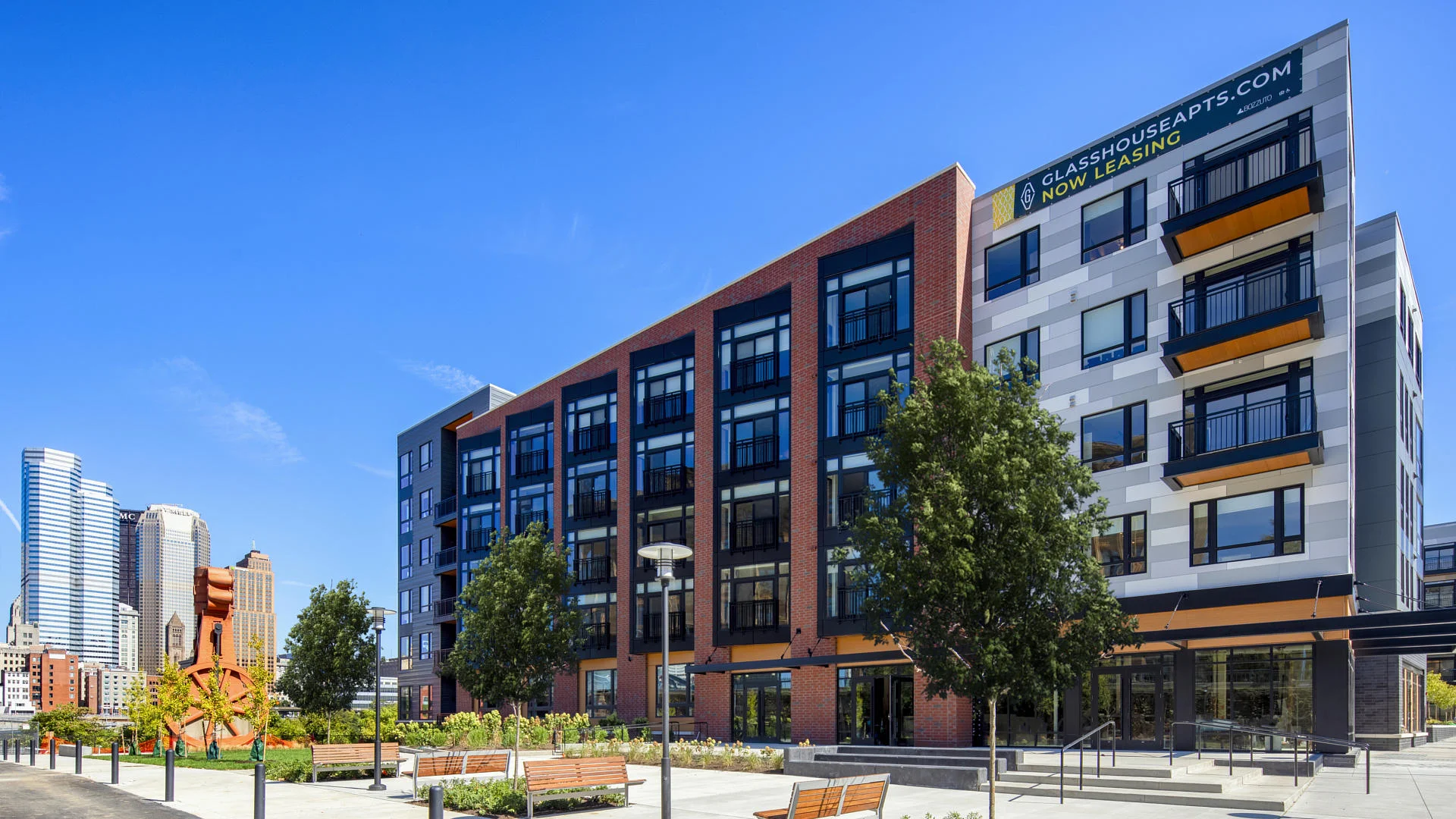 Glasshouse Pittsburgh Station Square Apartments Near Downtown